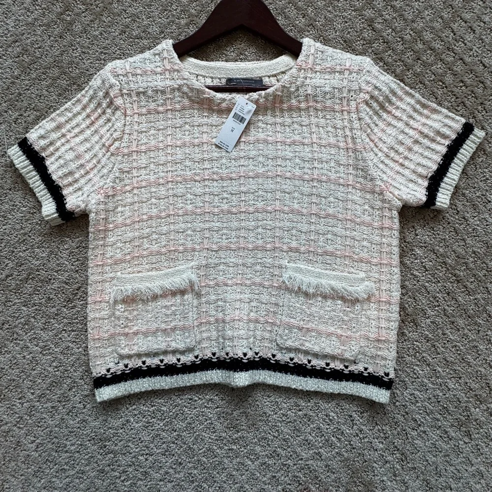 Adorable Anthro Sweater Top - Picture 1 of 4